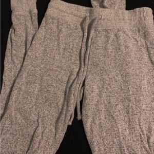American Eagle joggers